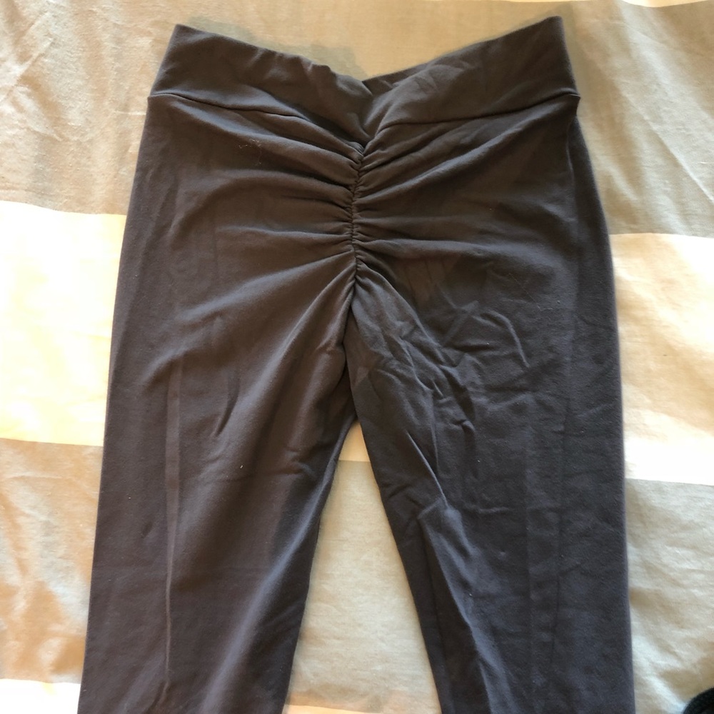 BOOTY SCRUNCH leggings by celestial Bodiez